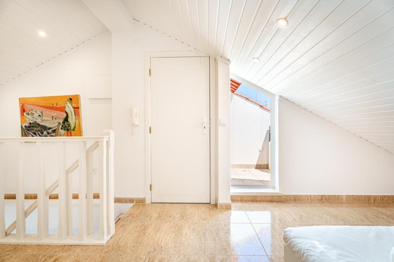 Charming Nazare Apartment-1 Minute To The Beach Экстерьер фото